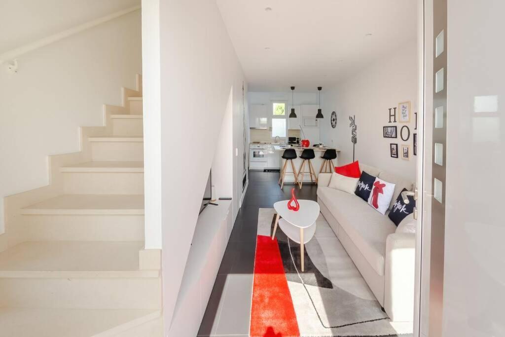 דירות Villejust New York House מראה חיצוני תמונה